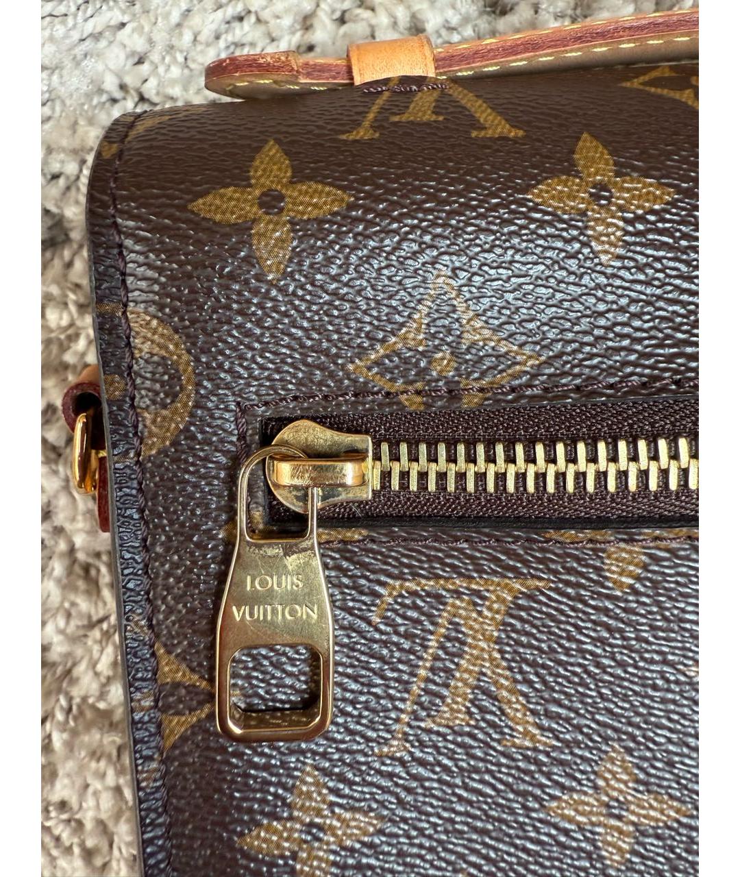 LOUIS VUITTON Коричневая сумка через плечо, фото 8