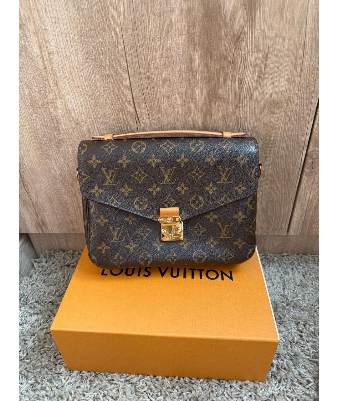 LOUIS VUITTON Коричневая сумка через плечо, фото 3