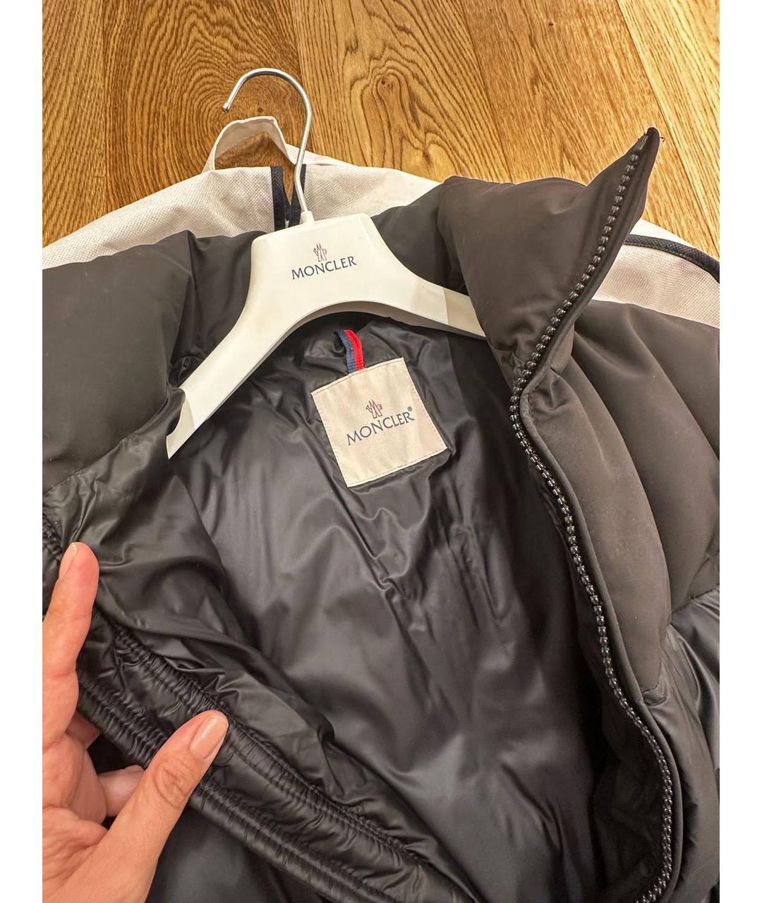 MONCLER Черный пуховик, фото 3