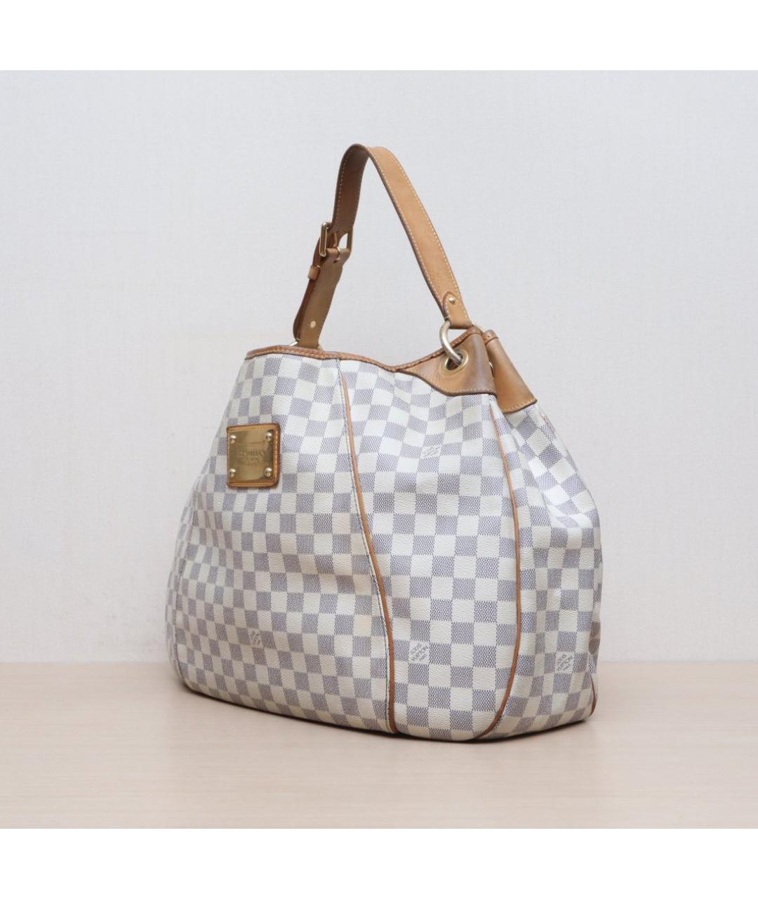 LOUIS VUITTON Белая сумка через плечо, фото 3
