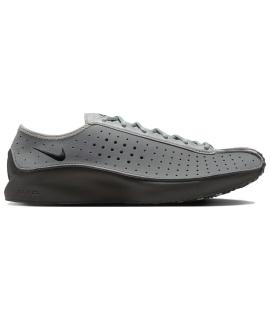 NIKE Кроссовки