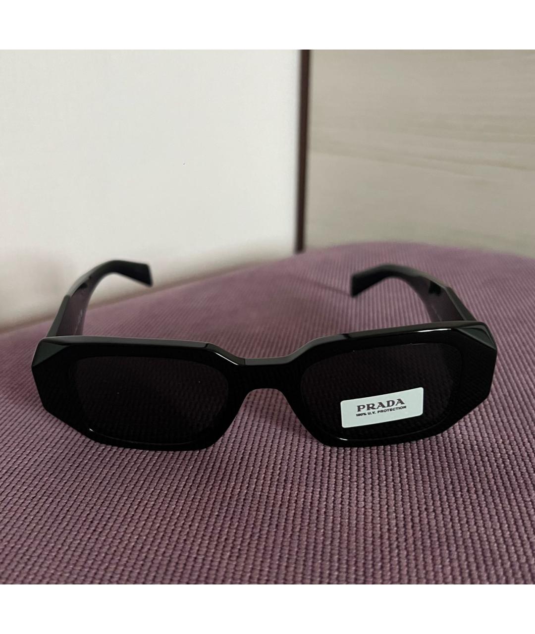 PRADA Черные пластиковые солнцезащитные очки, фото 2