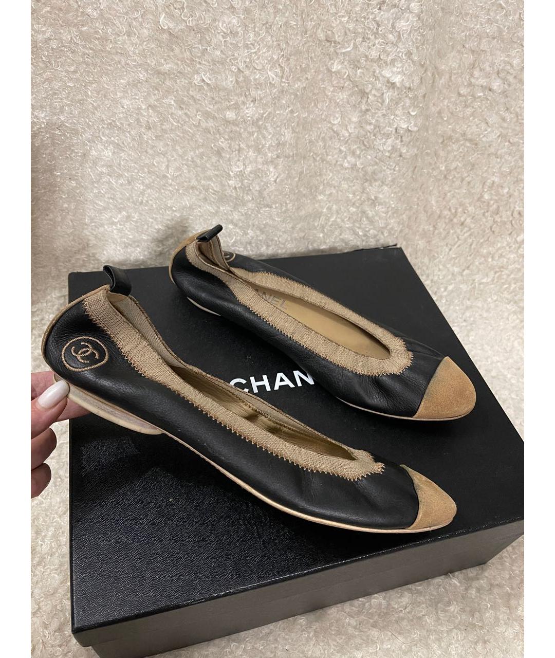 CHANEL Черные кожаные балетки, фото 3