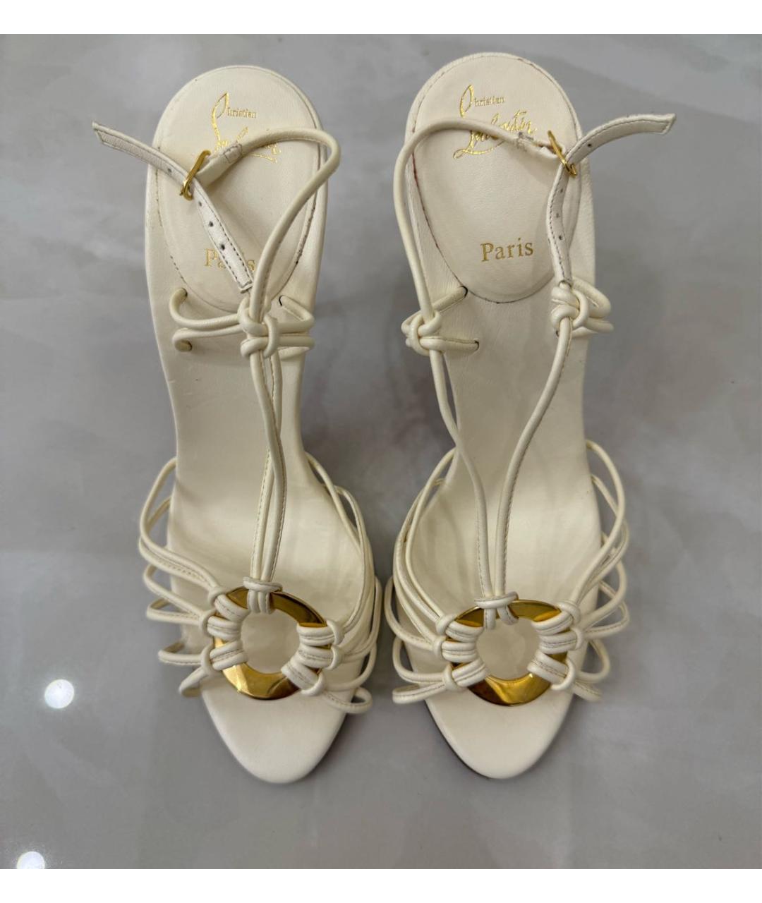 CHRISTIAN LOUBOUTIN Белые кожаные босоножки, фото 2