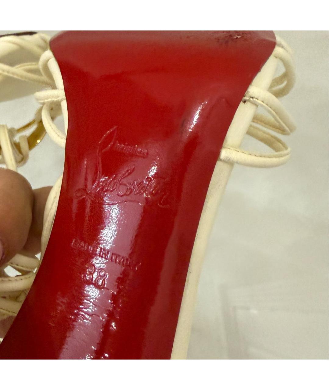 CHRISTIAN LOUBOUTIN Белые кожаные босоножки, фото 6