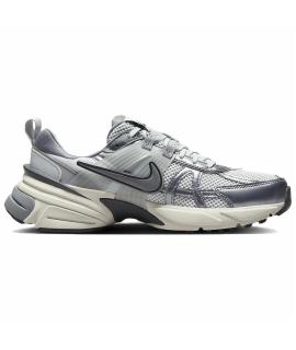 NIKE Кроссовки