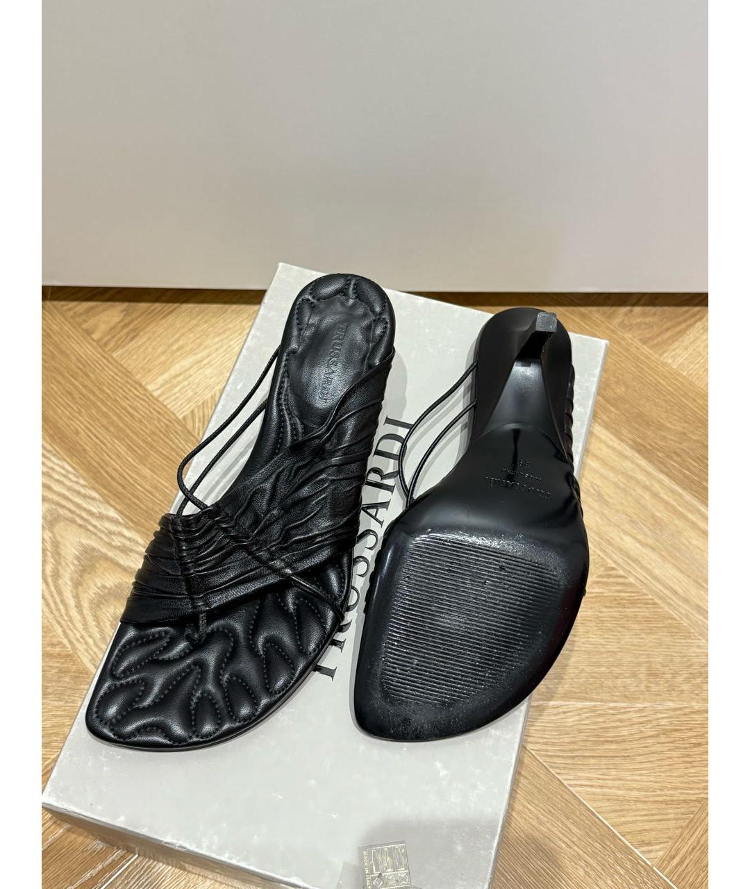 TRUSSARDI Черные кожаные мюли, фото 3