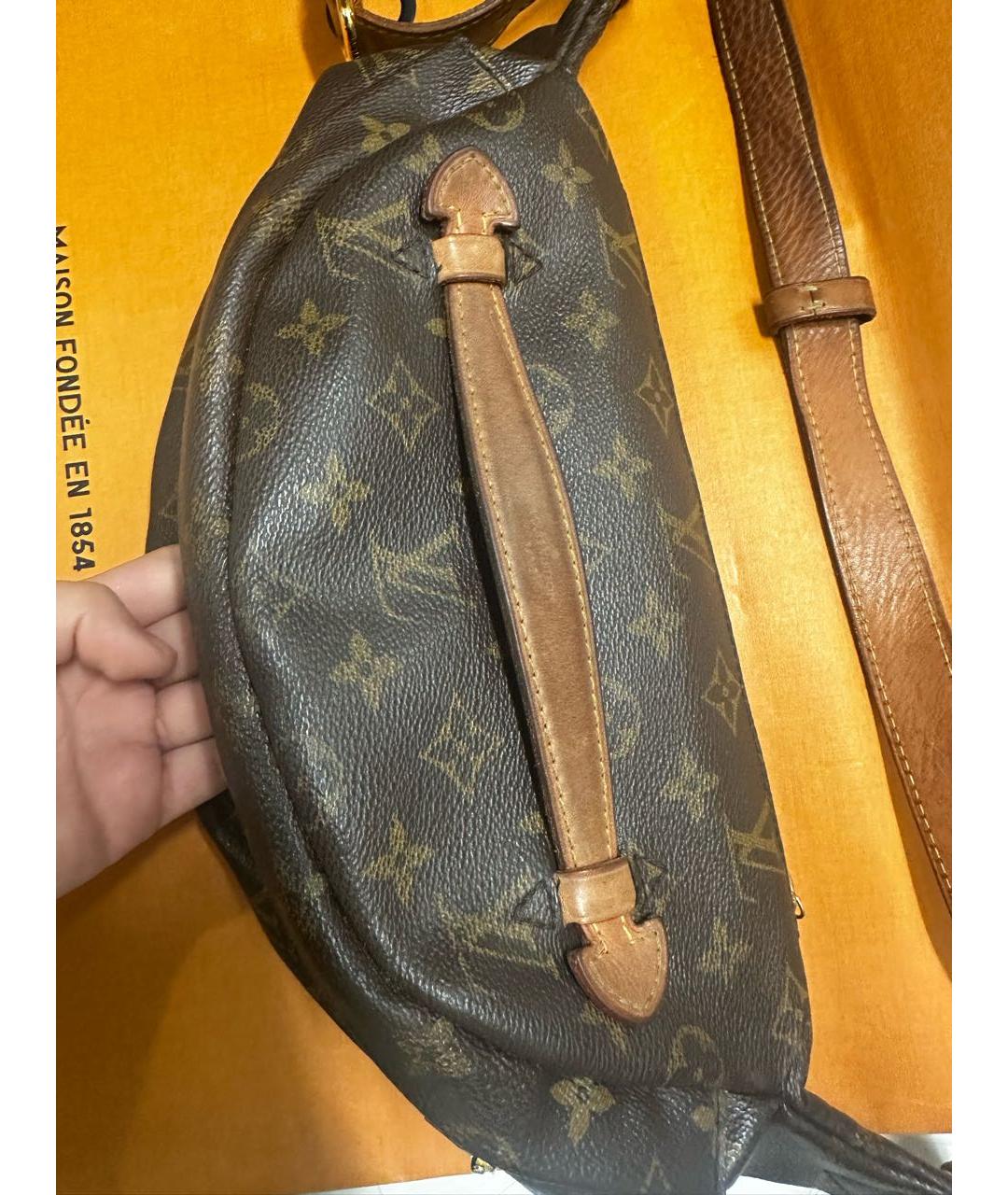 LOUIS VUITTON Коричневая кожаная поясная сумка, фото 2
