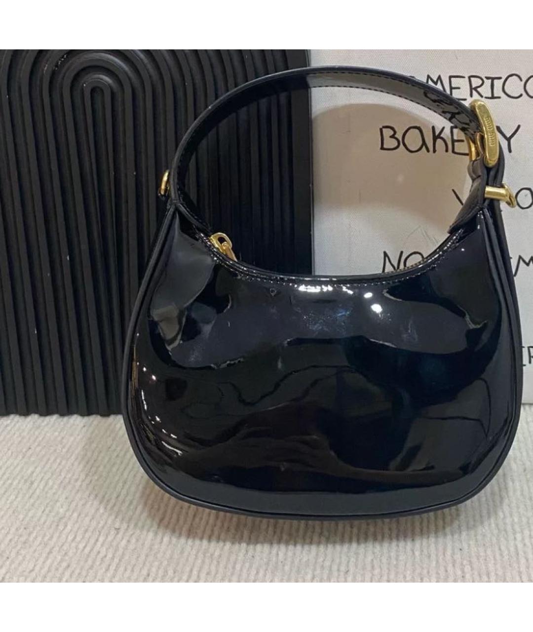 MIU MIU Черная сумка с короткими ручками из лакированной кожи, фото 2