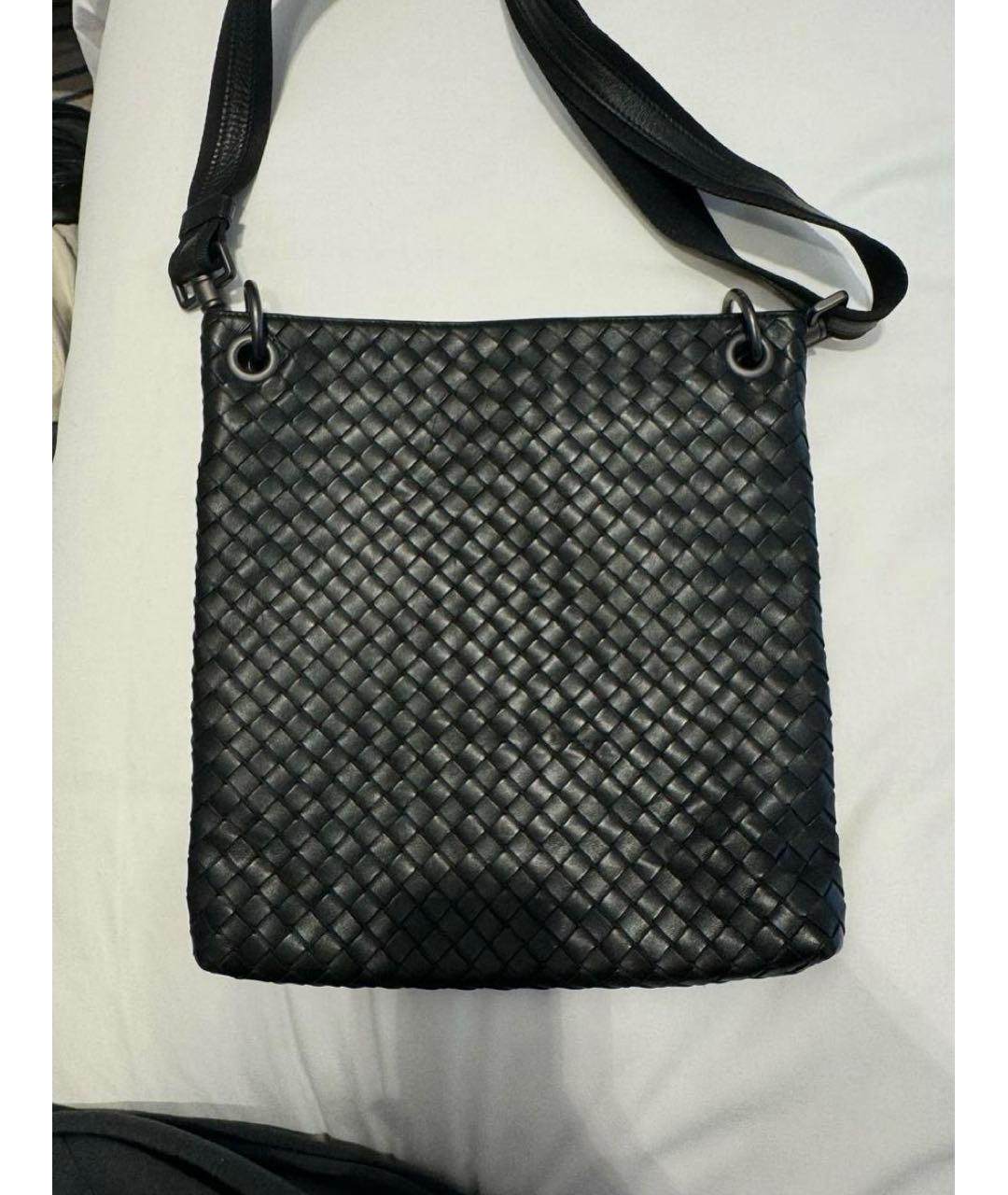 BOTTEGA VENETA Черная кожаная сумка на плечо, фото 3