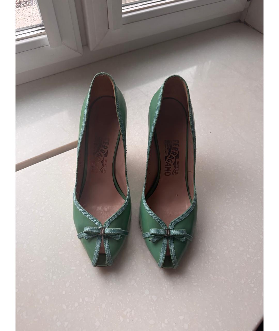 FERRAGAMO Бирюзовые туфли из лакированной кожи, фото 2