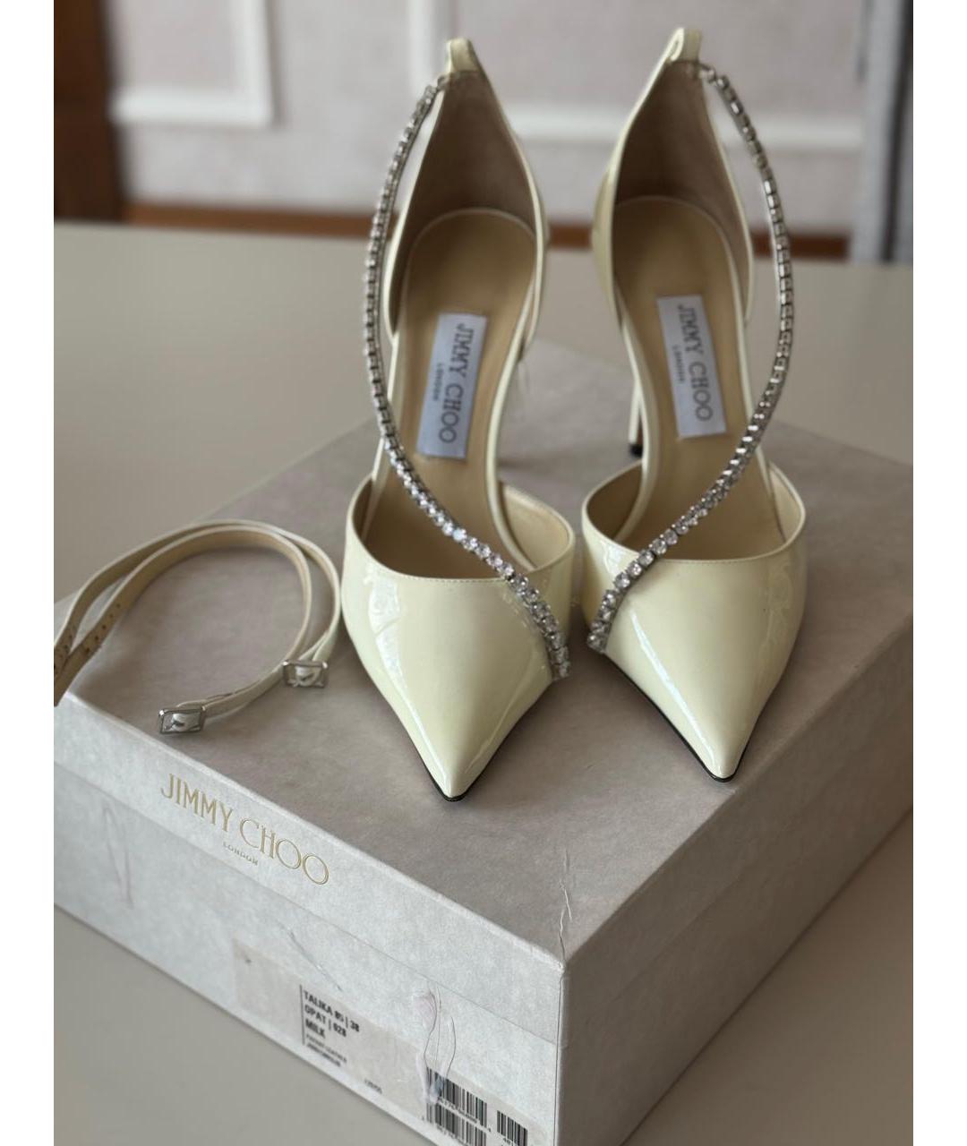 JIMMY CHOO Бежевые туфли из лакированной кожи, фото 3