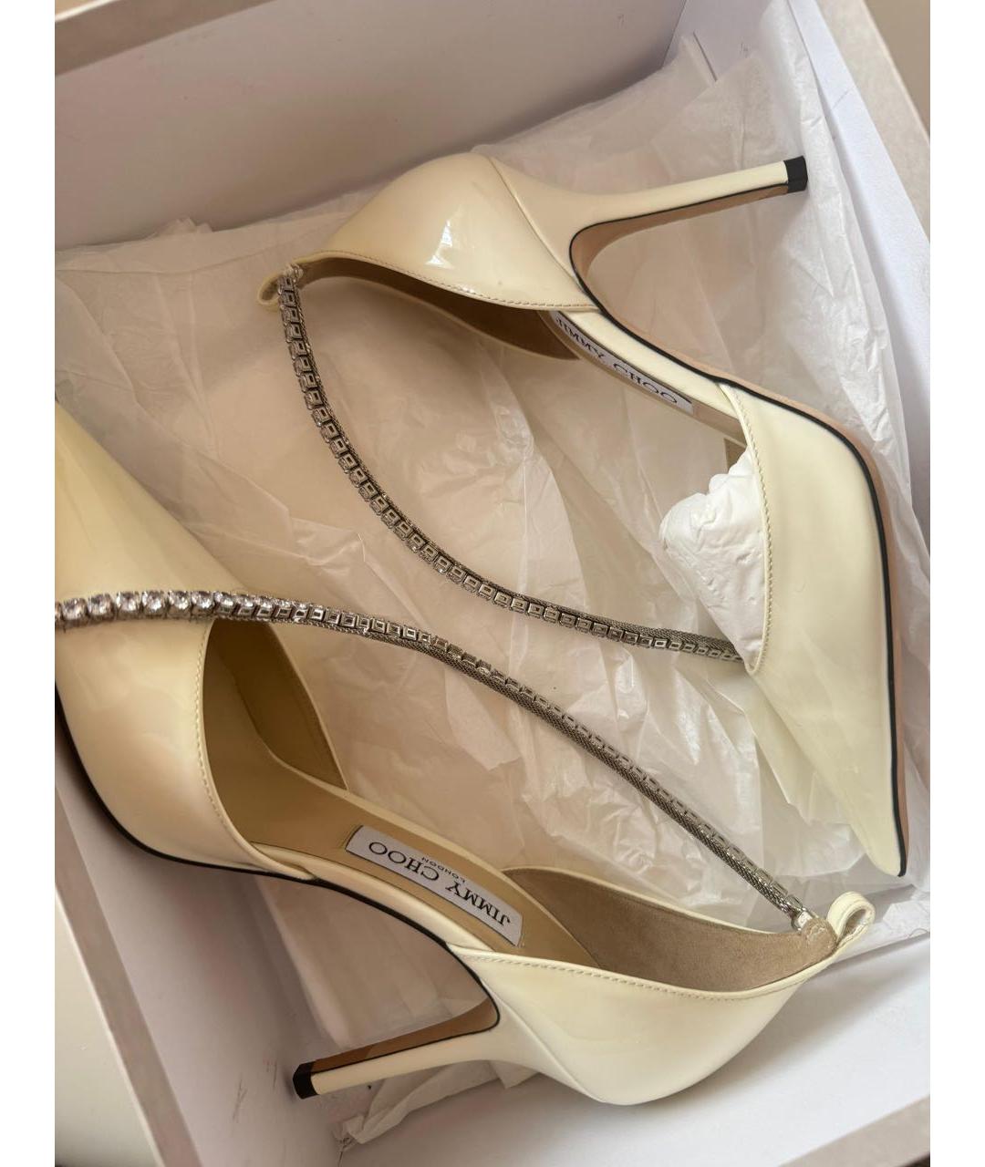 JIMMY CHOO Бежевые туфли из лакированной кожи, фото 4