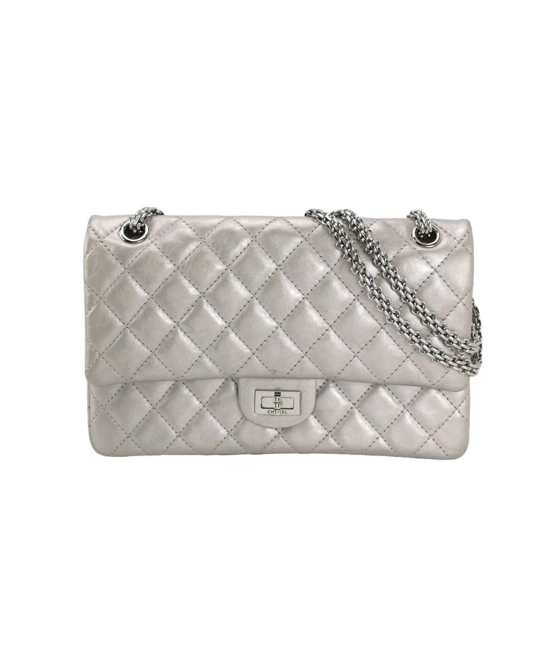 CHANEL Серебряная сумка через плечо, фото 1