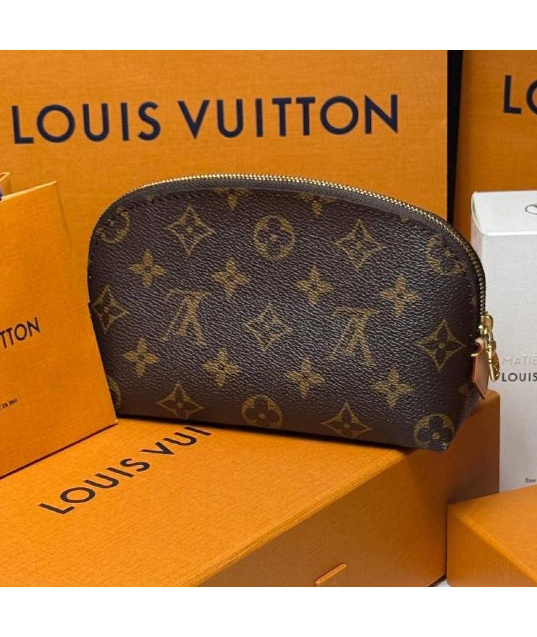 LOUIS VUITTON Коричневая кожаная косметичка, фото 2