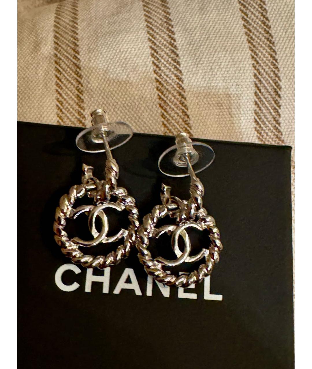 CHANEL Серебряные металлические серьги, фото 2