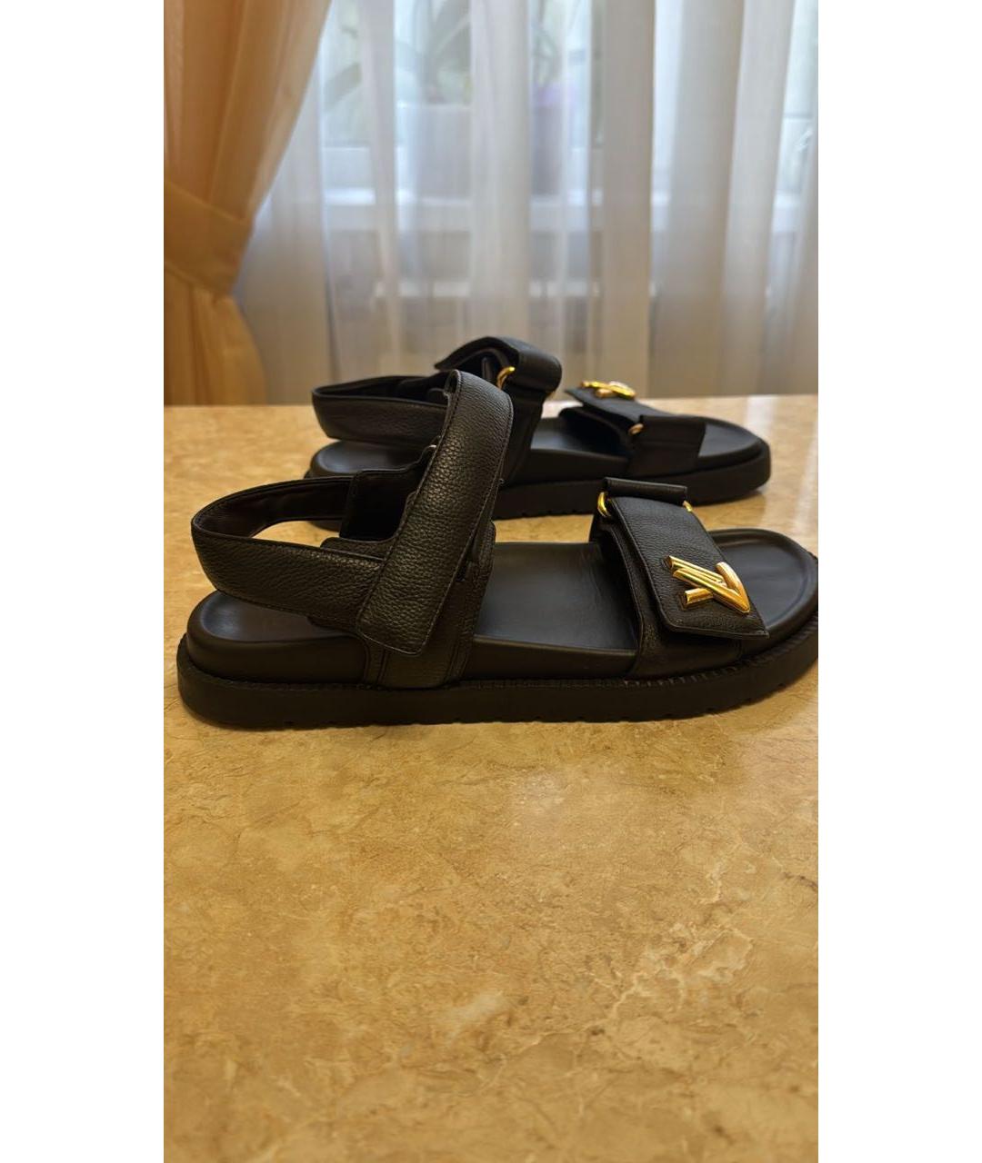LOUIS VUITTON Черные кожаные сандалии, фото 2