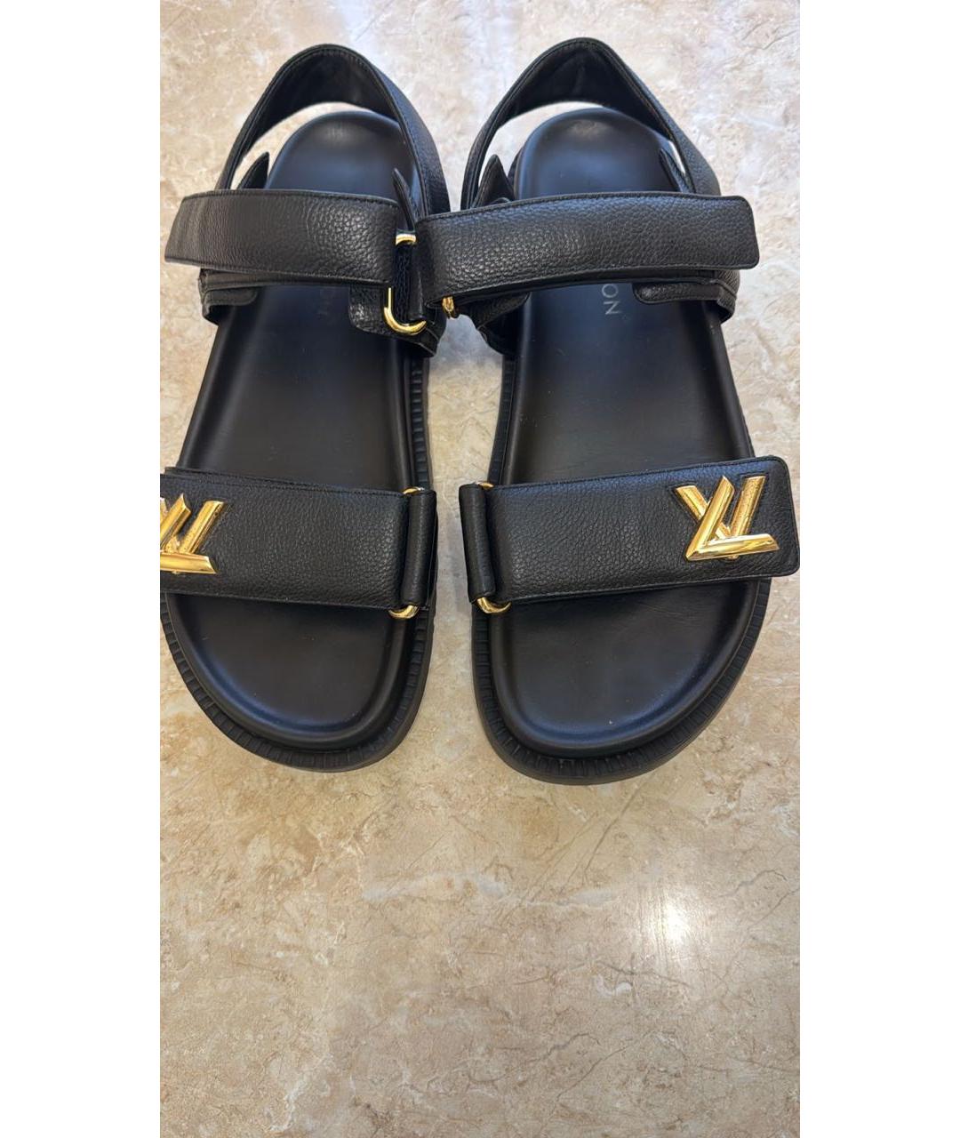 LOUIS VUITTON Черные кожаные сандалии, фото 4