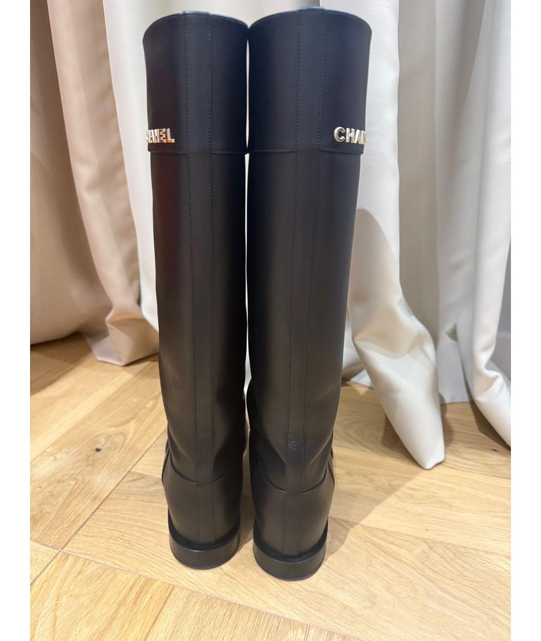 CHANEL Черные кожаные сапоги, фото 4