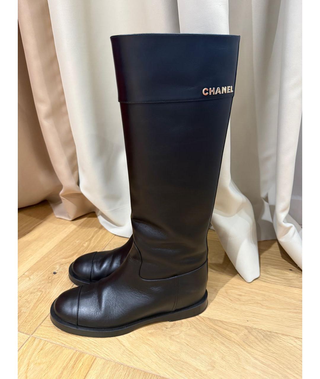 CHANEL Черные кожаные сапоги, фото 3