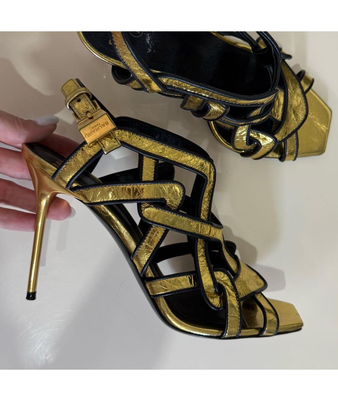BALMAIN Золотые кожаные босоножки, фото 5