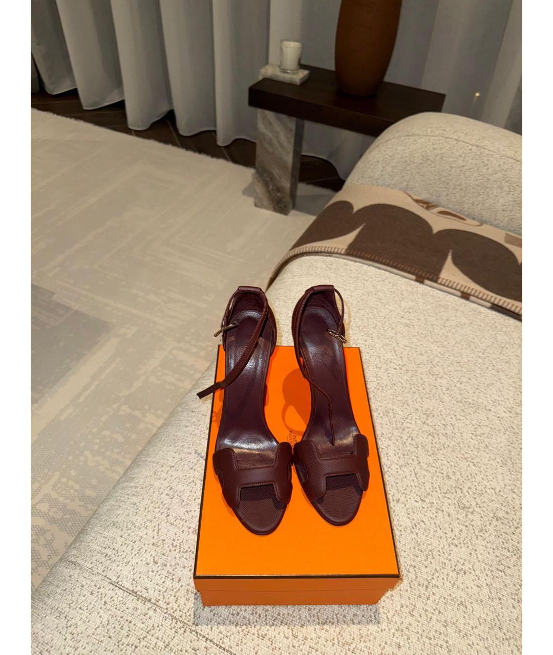 HERMES Бордовые кожаные босоножки, фото 3