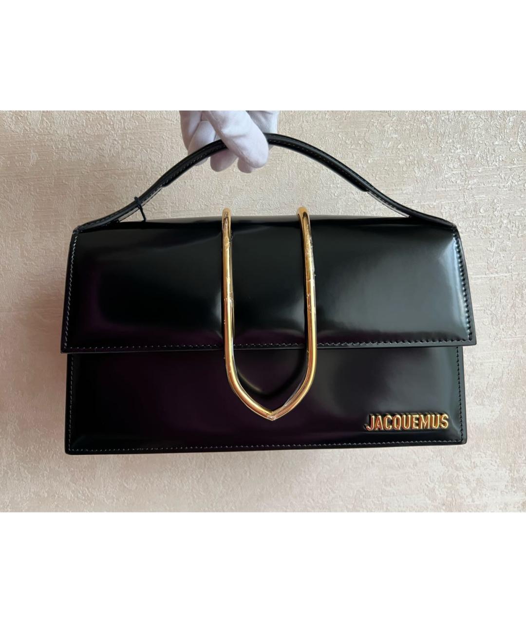 JACQUEMUS Черная сумка через плечо из лакированной кожи, фото 6
