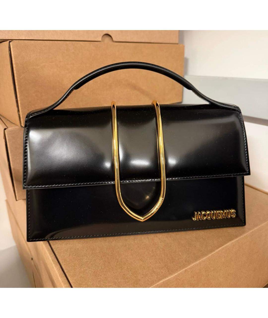 JACQUEMUS Черная сумка через плечо из лакированной кожи, фото 6