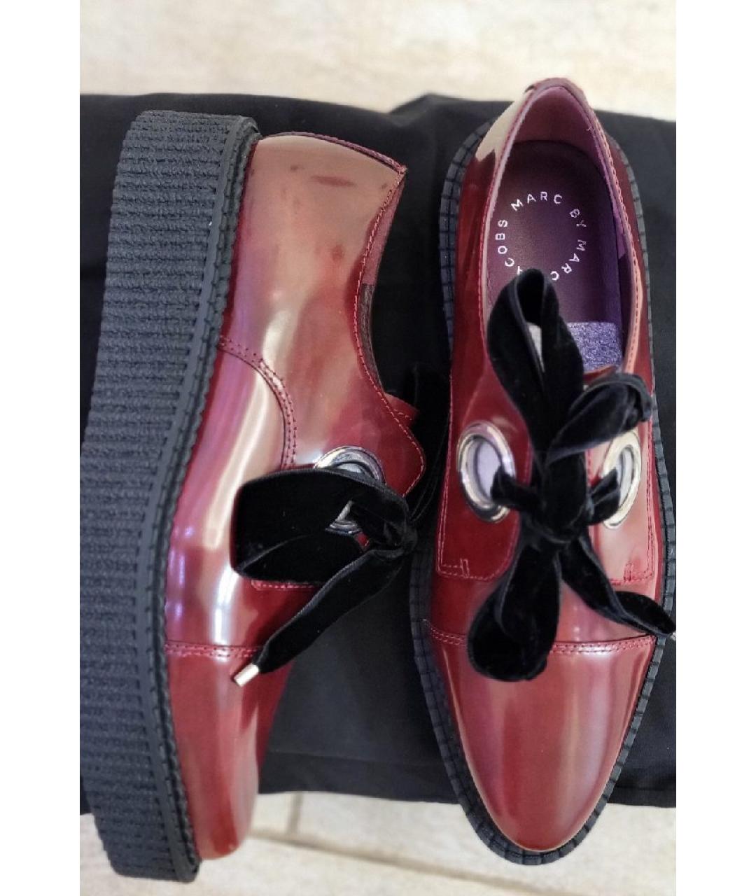 MARC BY MARC JACOBS Бордовые брогги и оксфорды из лакированной кожи, фото 10