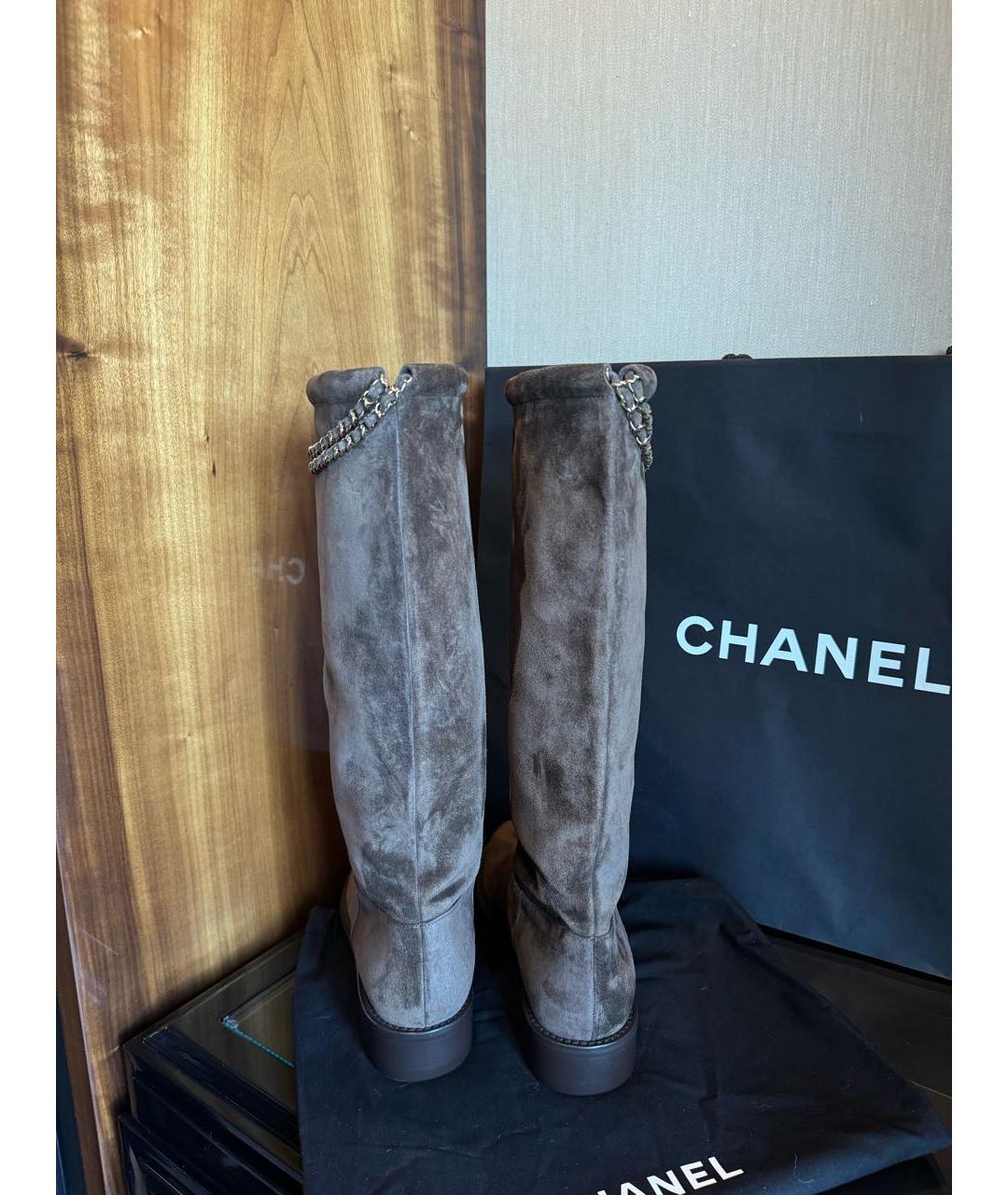 CHANEL Коричневые замшевые сапоги, фото 4
