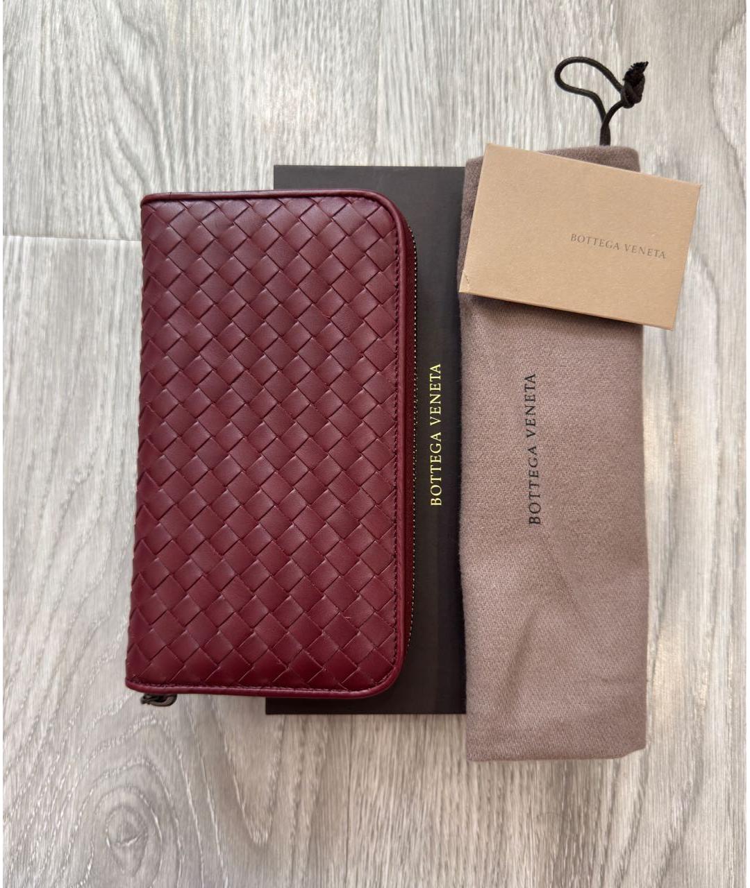 BOTTEGA VENETA Бордовый кожаный кошелек, фото 2