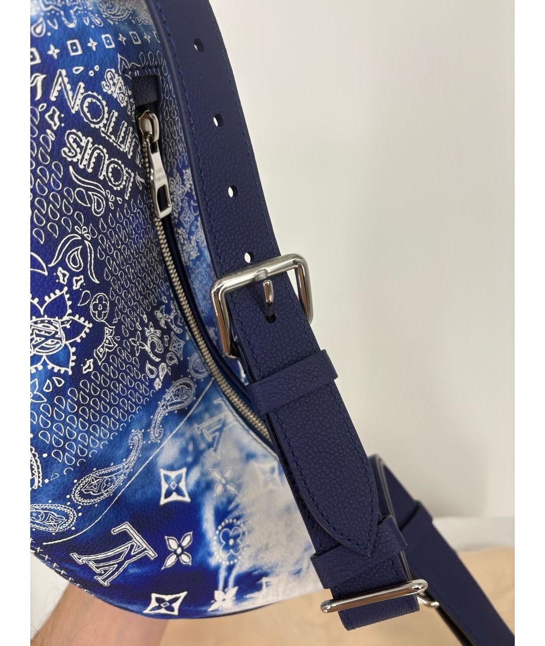 LOUIS VUITTON Синяя кожаная поясная сумка, фото 4