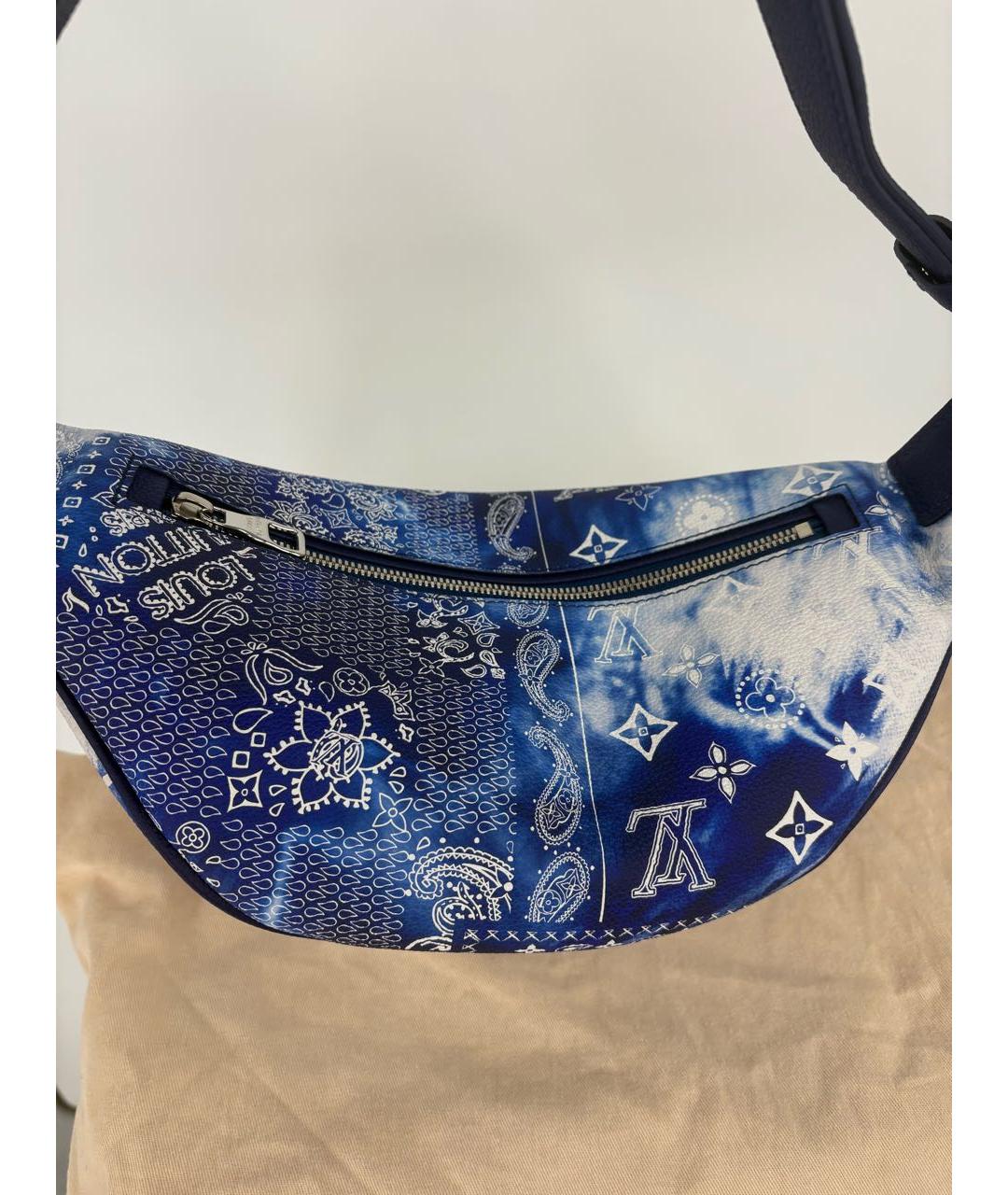 LOUIS VUITTON Синяя кожаная поясная сумка, фото 5