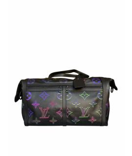 LOUIS VUITTON Дорожная и спортивная сумка