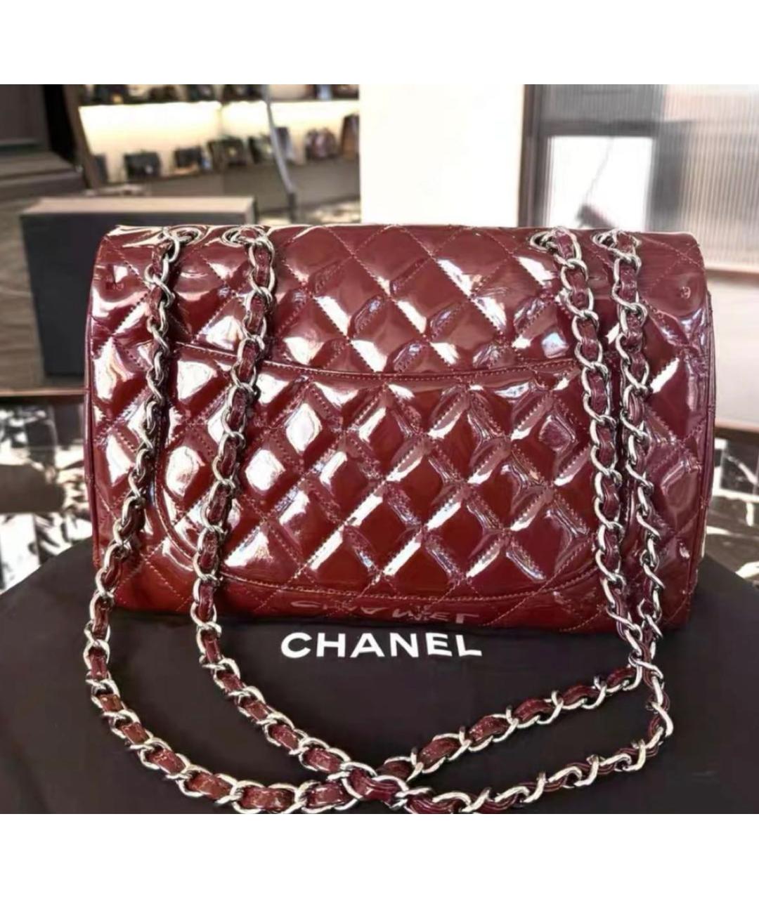 CHANEL Бордовая сумка с короткими ручками из лакированной кожи, фото 2