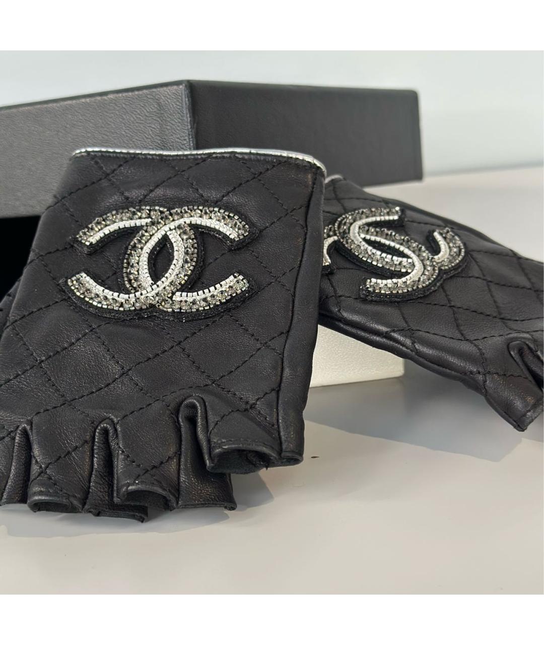 CHANEL Черные кожаные митенки, фото 3