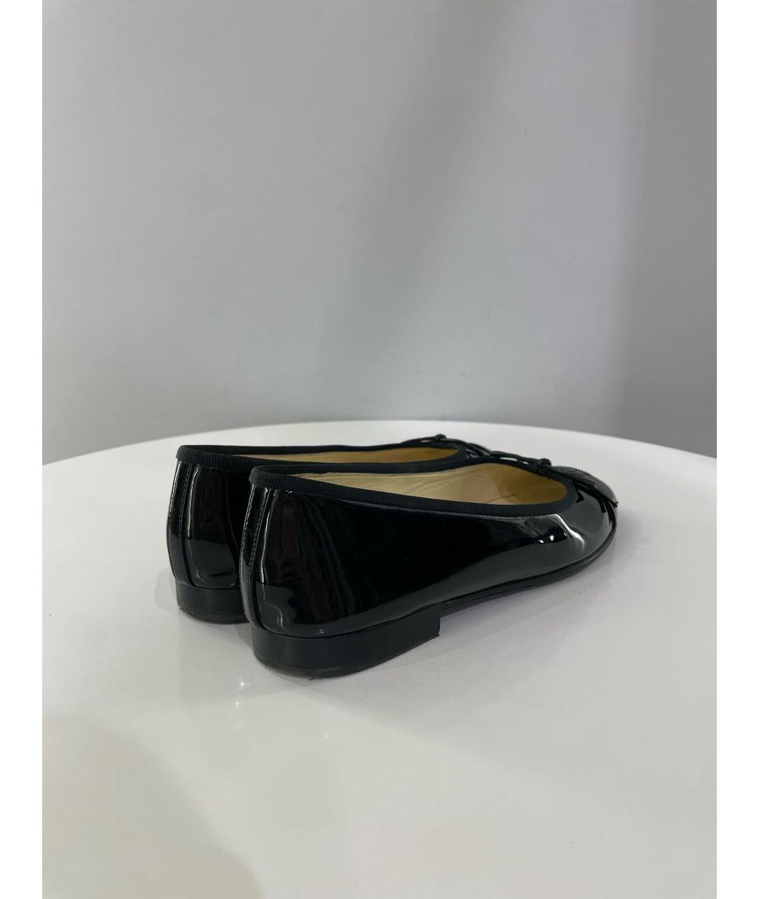 CHANEL Черные балетки из лакированной кожи, фото 5