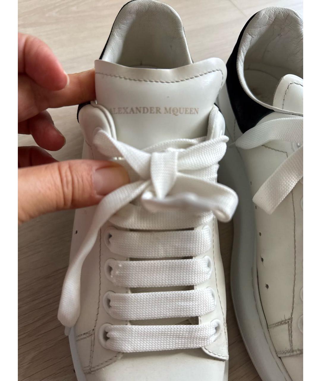 ALEXANDER MCQUEEN Белые кожаные кроссовки, фото 5