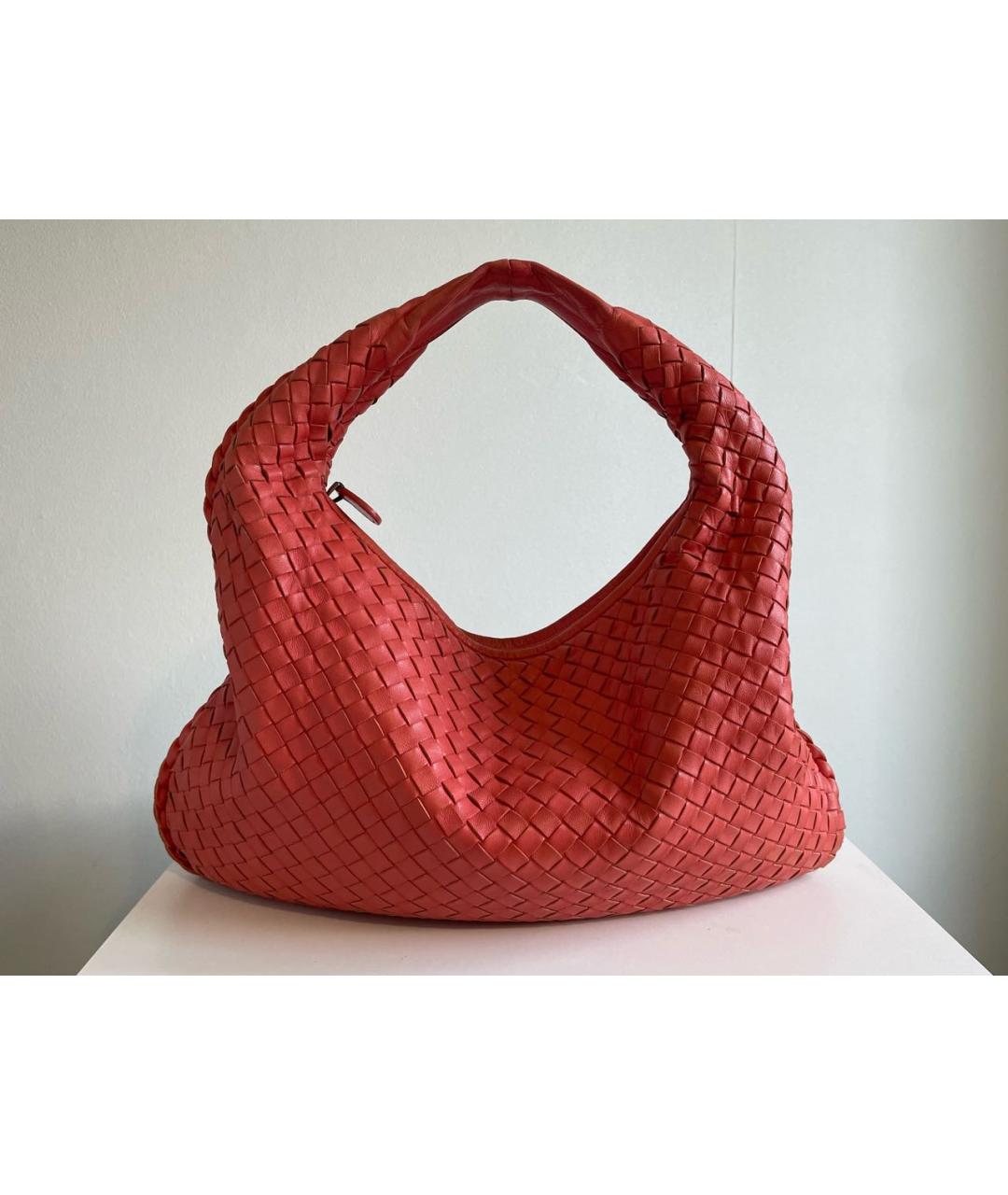 BOTTEGA VENETA Коралловая кожаная сумка с короткими ручками, фото 2
