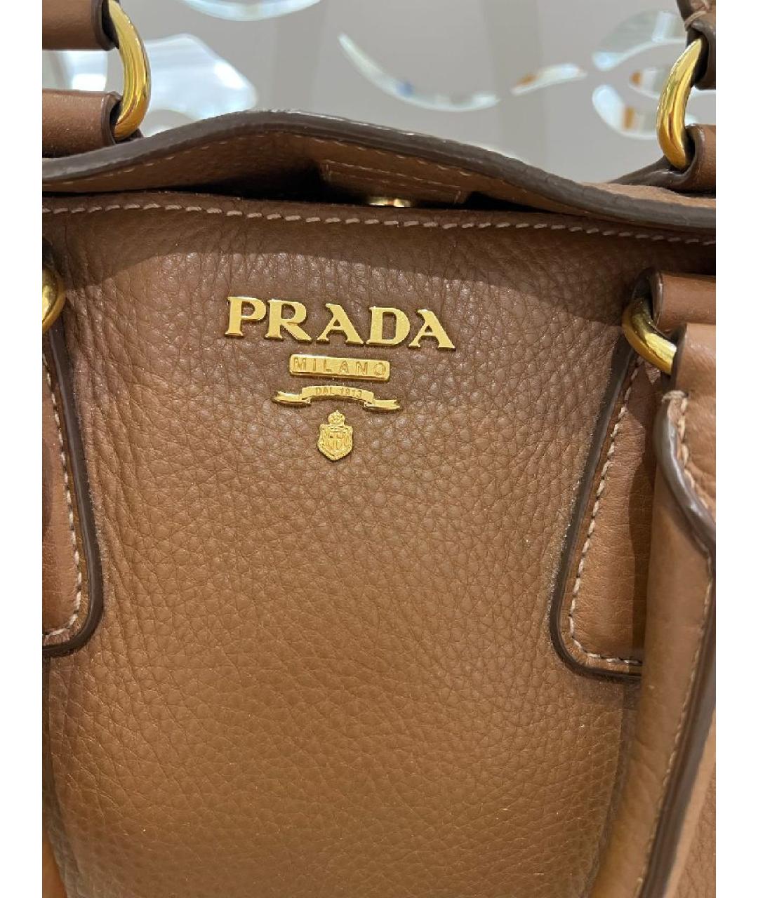 PRADA Коричневая кожаная сумка с короткими ручками, фото 3