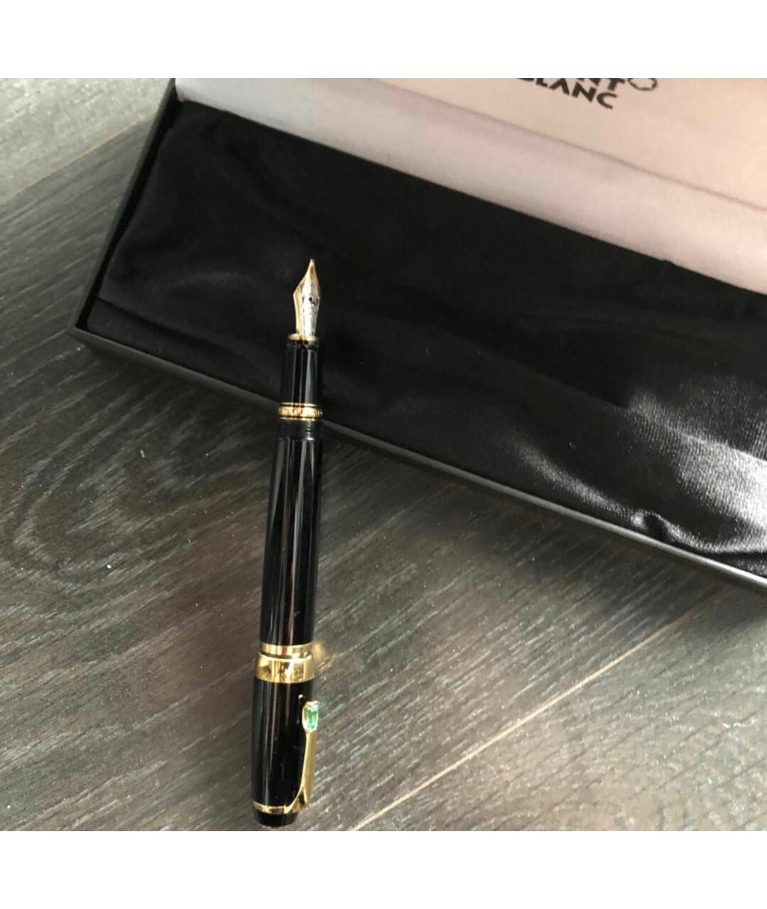MONTBLANC Черная перьевая ручка из розового золота, фото 3
