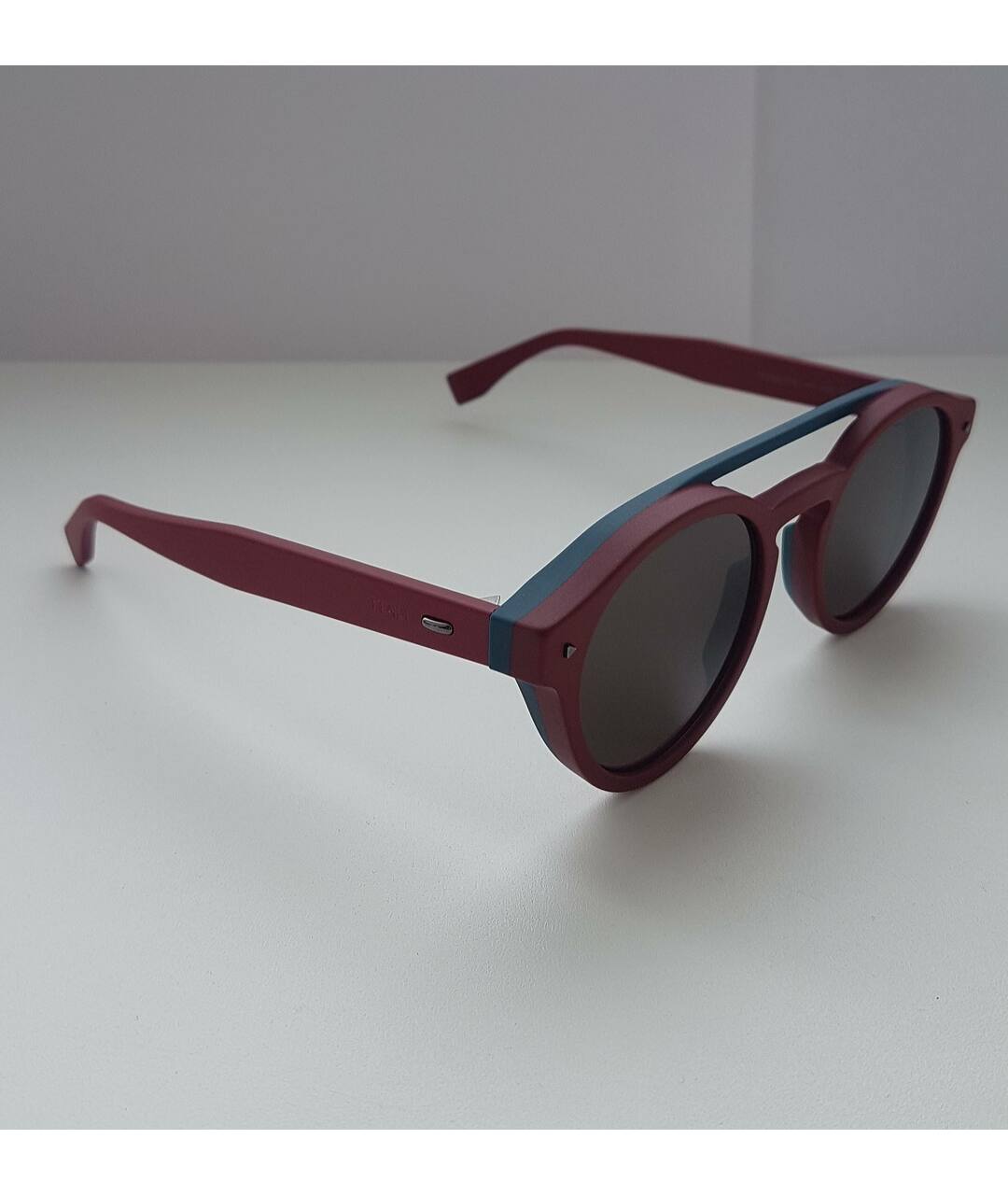 FENDI Бордовые пластиковые солнцезащитные очки, фото 2