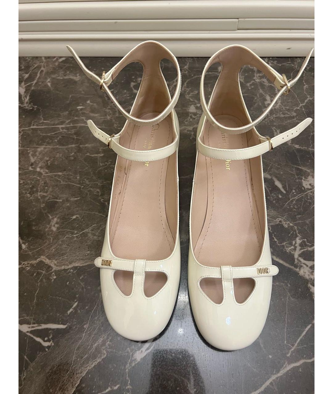 CHRISTIAN DIOR Белые туфли из лакированной кожи, фото 2