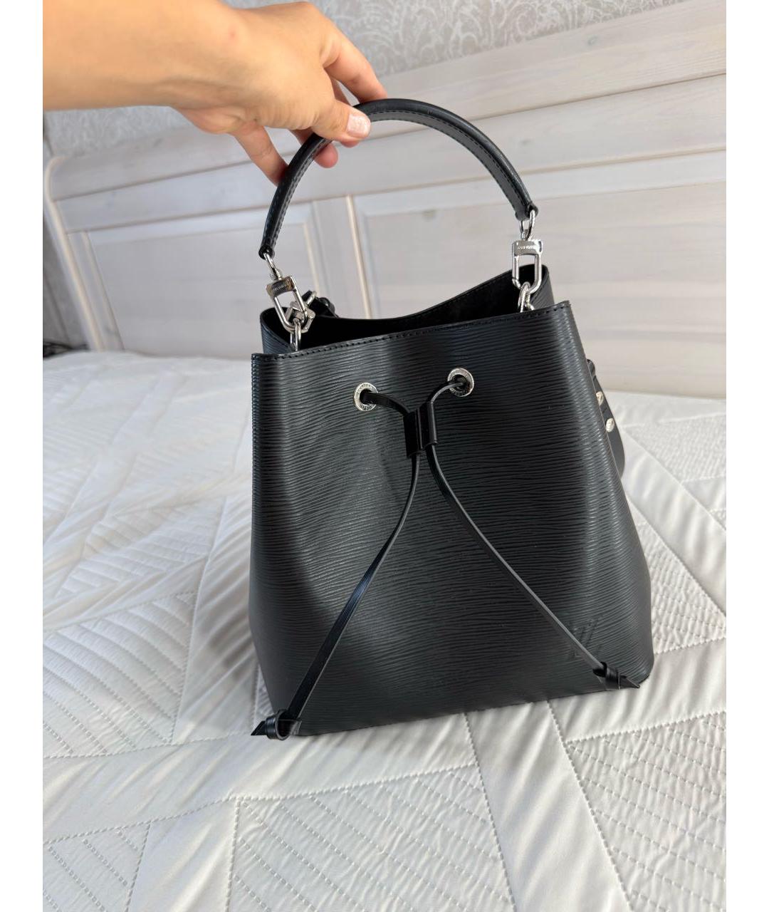 LOUIS VUITTON Черная кожаная сумка через плечо, фото 3