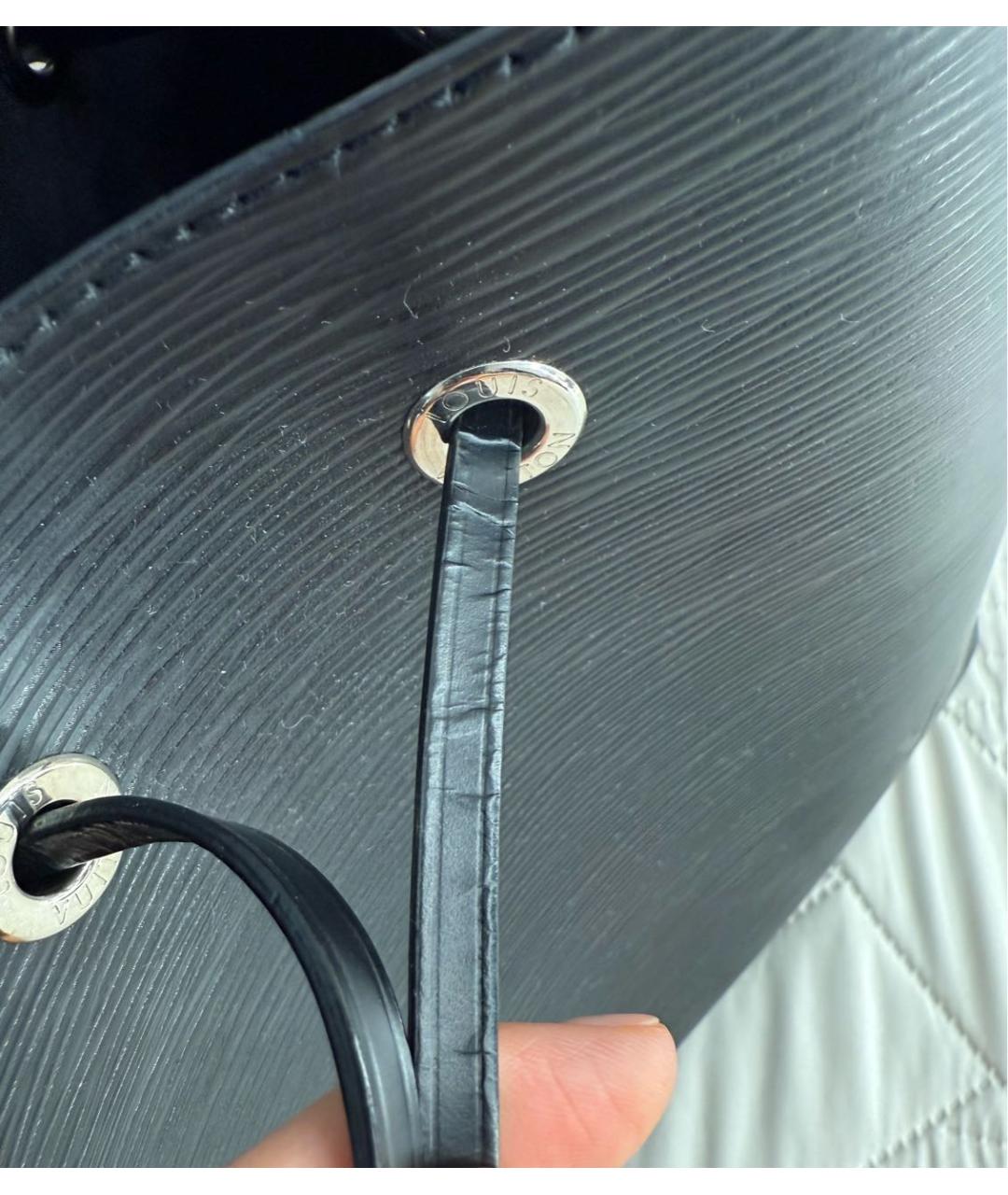 LOUIS VUITTON Черная кожаная сумка через плечо, фото 7