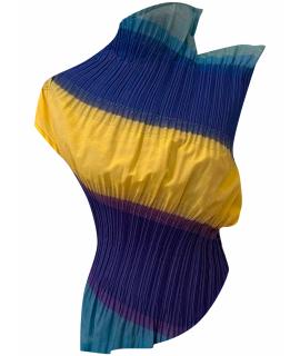 ISSEY MIYAKE Блузы