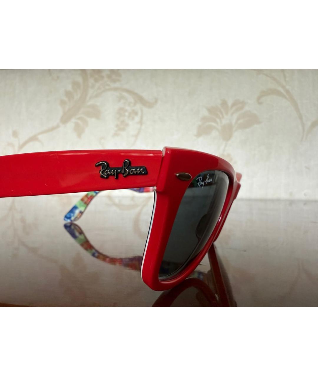 RAY BAN Красные пластиковые солнцезащитные очки, фото 3
