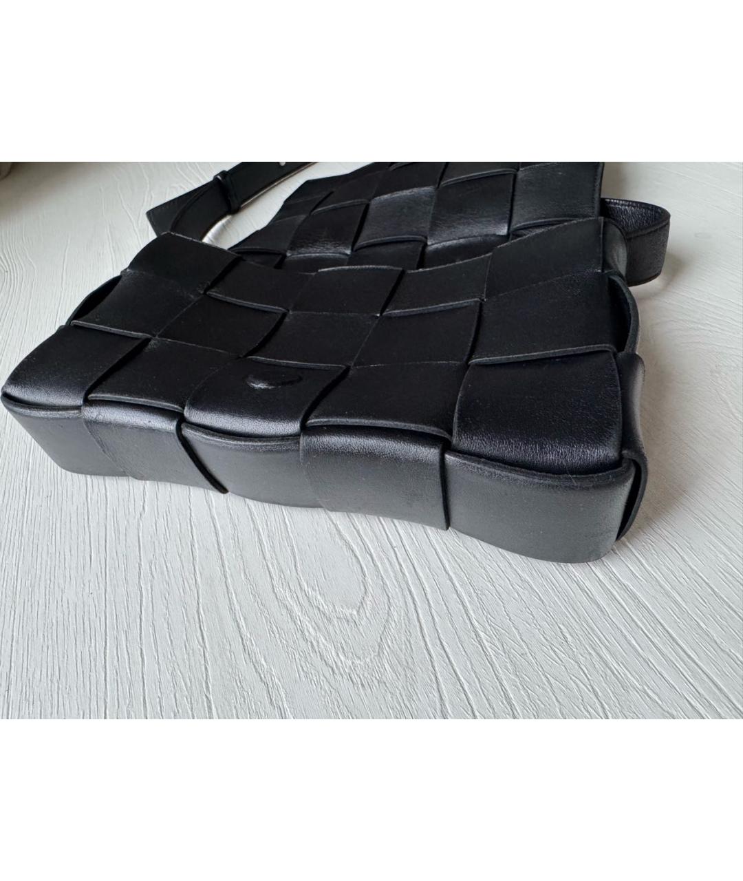 BOTTEGA VENETA Черная кожаная сумка через плечо, фото 4