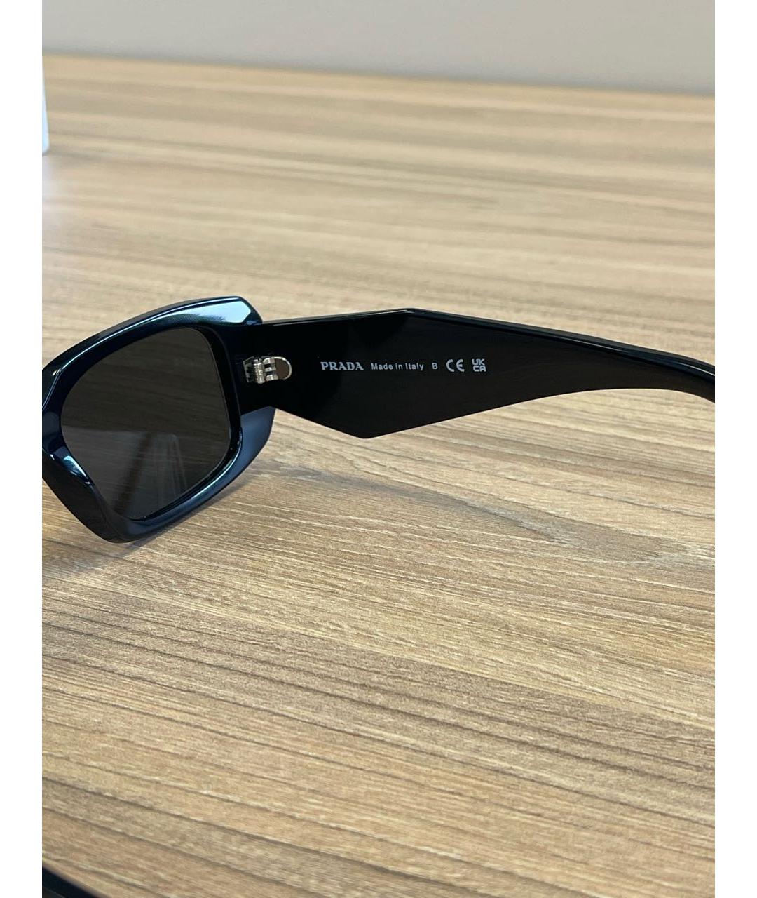 PRADA Черные пластиковые солнцезащитные очки, фото 4