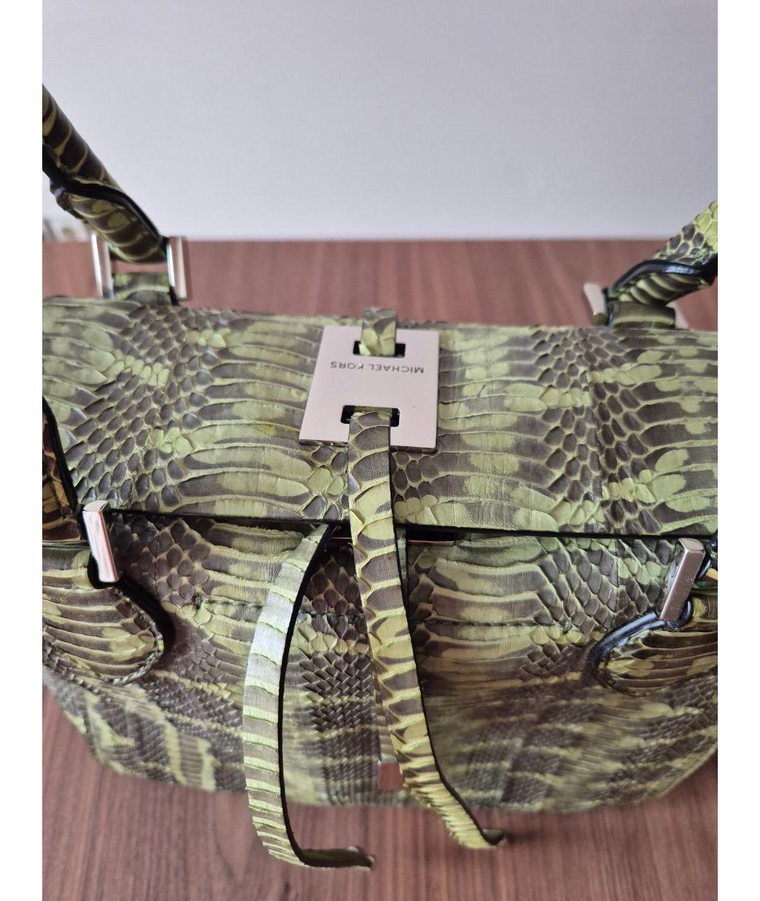 MICHAEL KORS Зеленая сумка с короткими ручками из экзотической кожи, фото 2